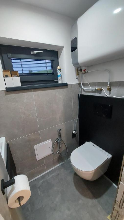 Apartman Cassovia Holcikovce Eksteriør bilde